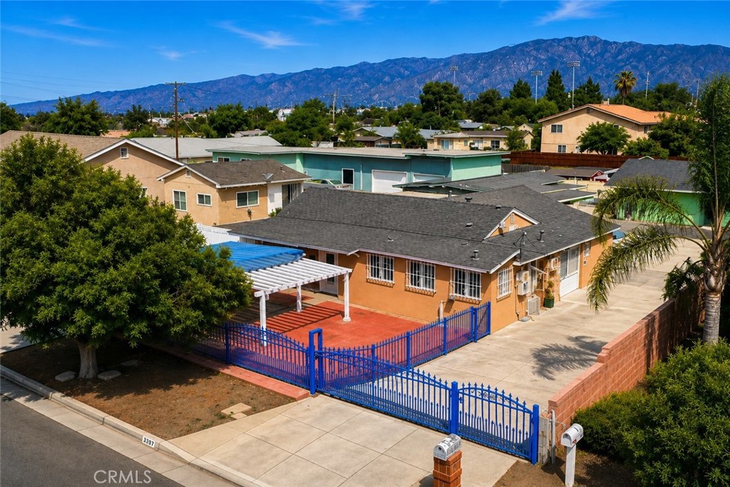 main property photo 18