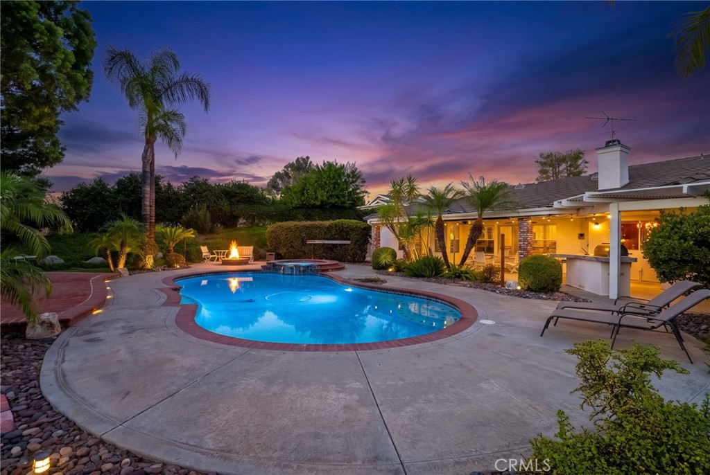 main property photo 50