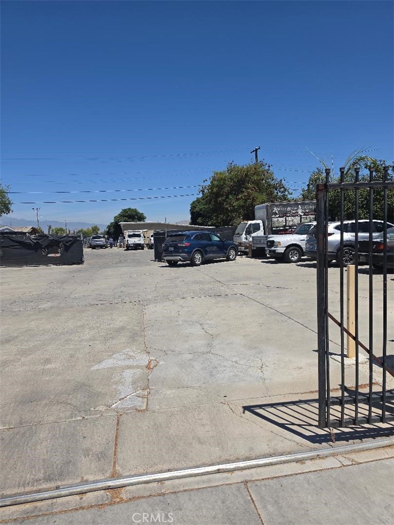 main property photo 40