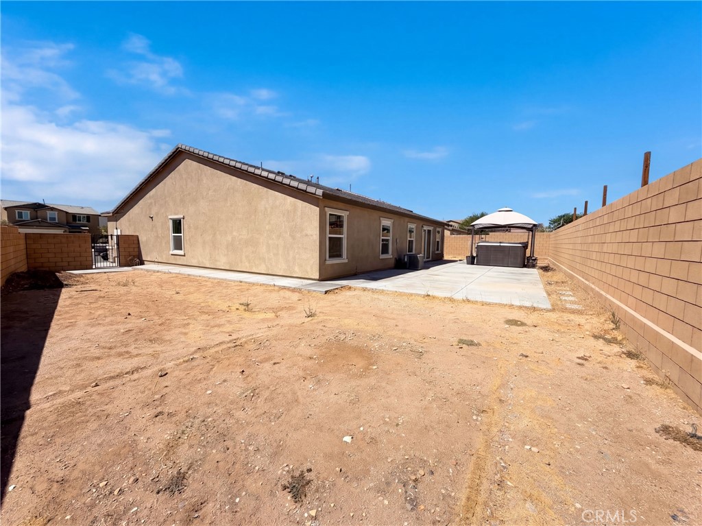 main property photo 4