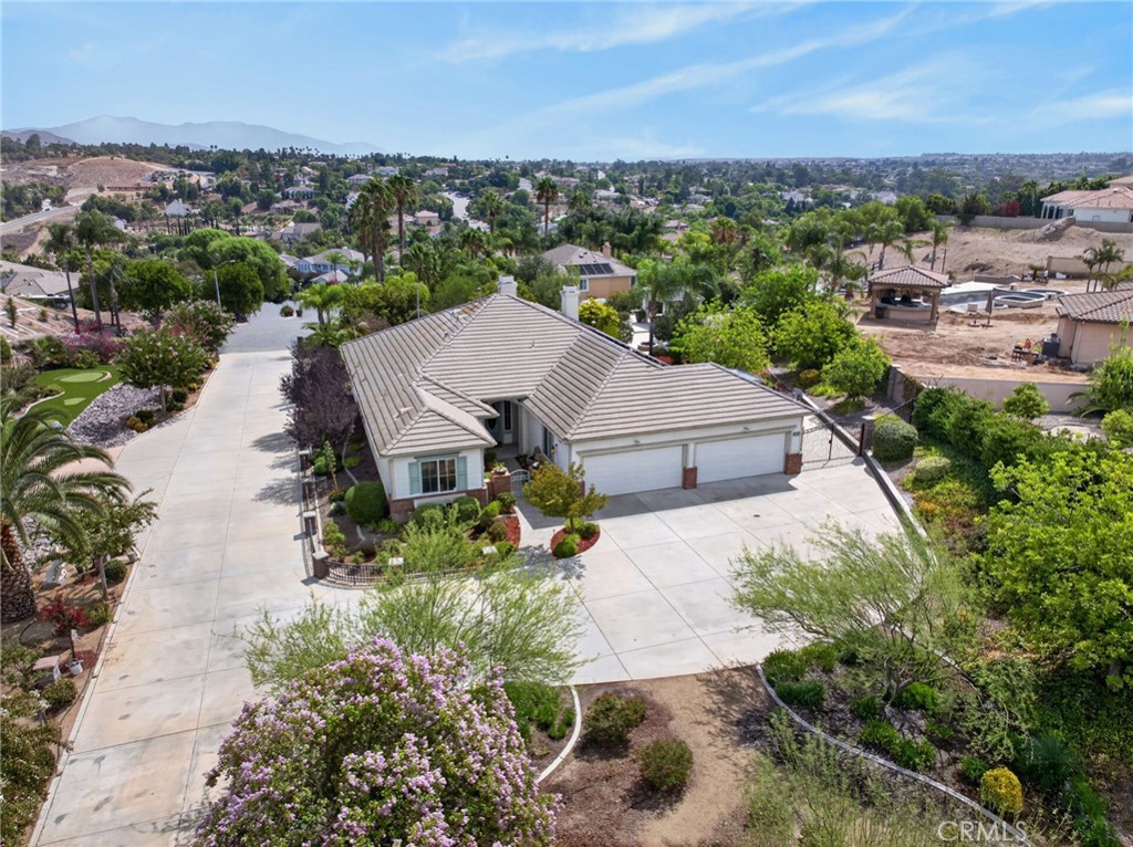 main property photo 70