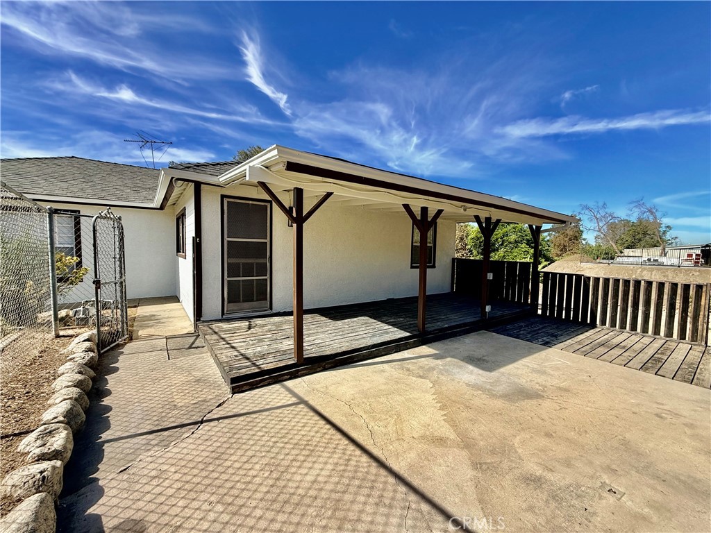 main property photo 13