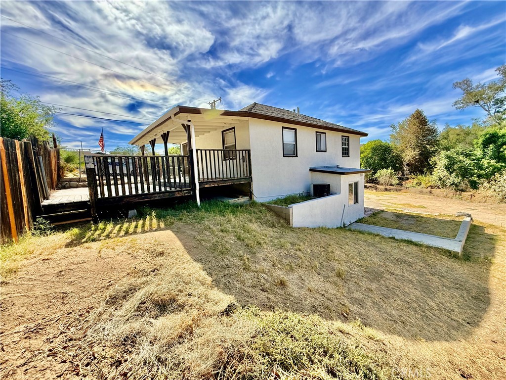 main property photo 16