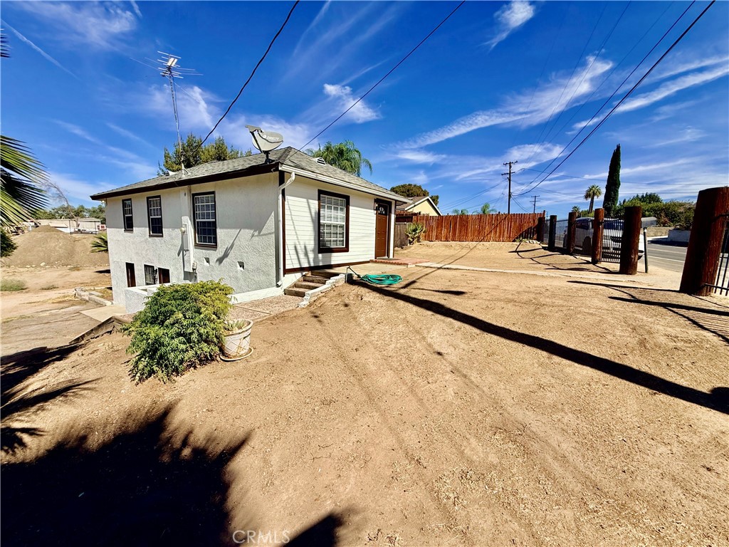 main property photo 5
