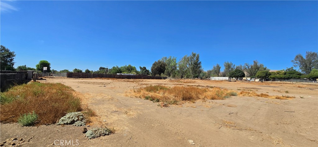 main property photo 29