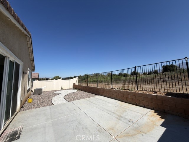 main property photo 18