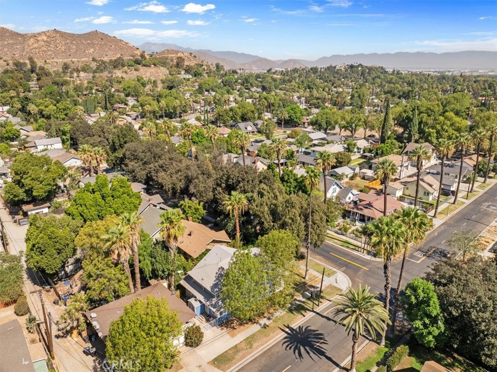 main property photo 60
