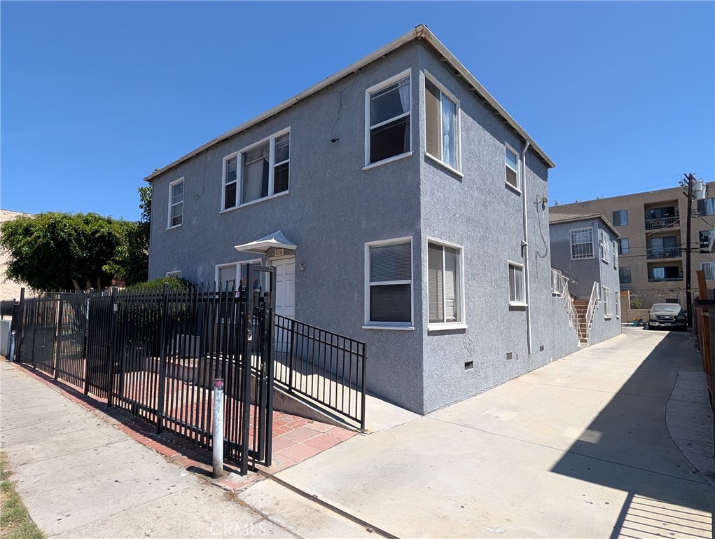 main property photo 8