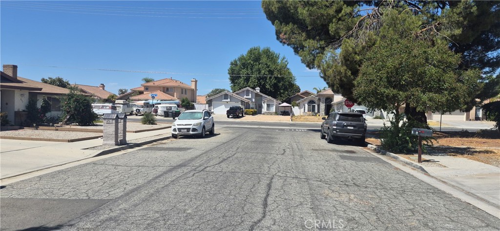 main property photo 37