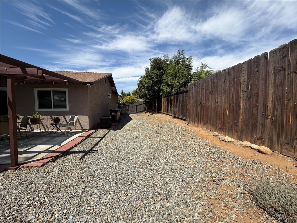 main property photo 20
