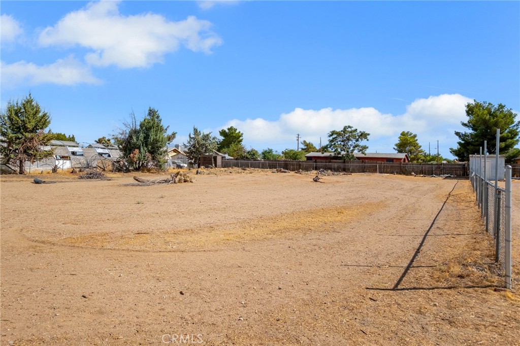 main property photo 27