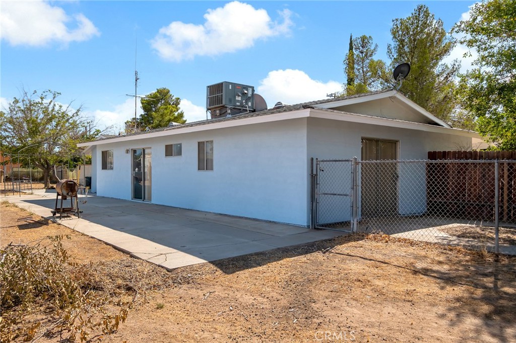 main property photo 31
