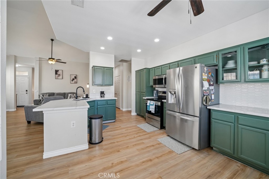 main property photo 9