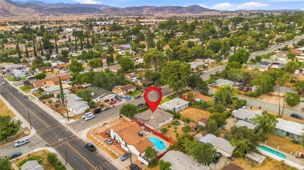 main property photo 12