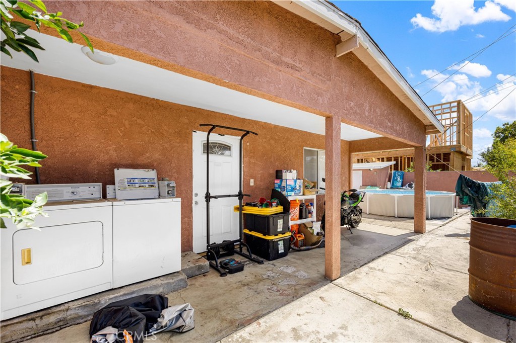 main property photo 5