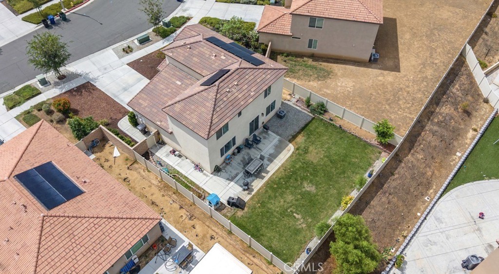 main property photo 50