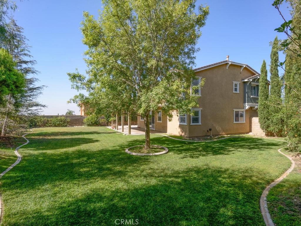 main property photo 33