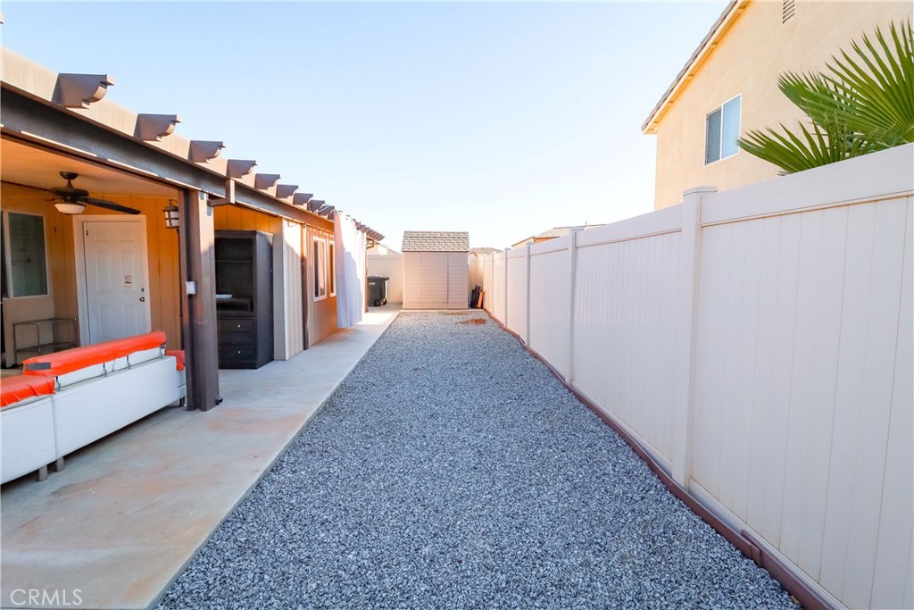 main property photo 15