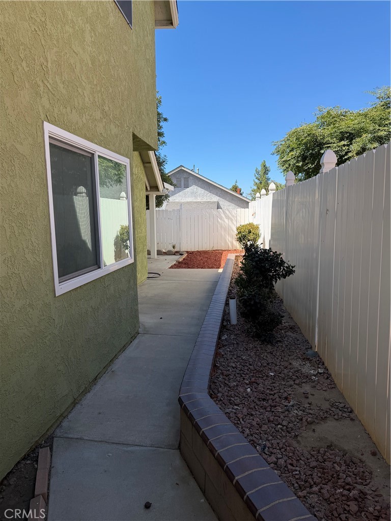 main property photo 23