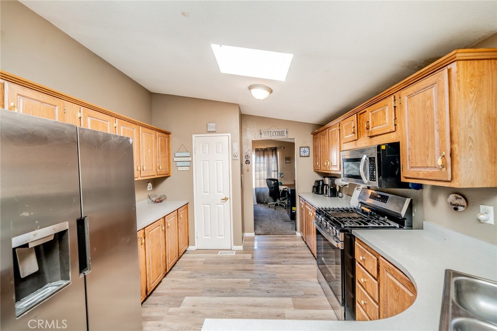 main property photo 12