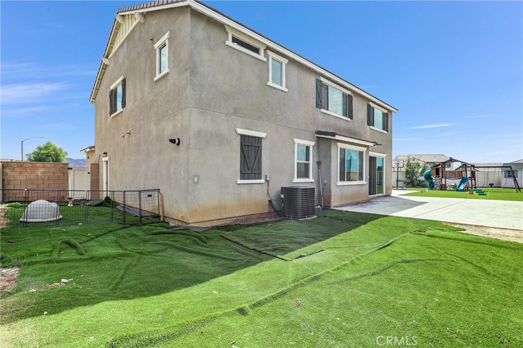 main property photo 45