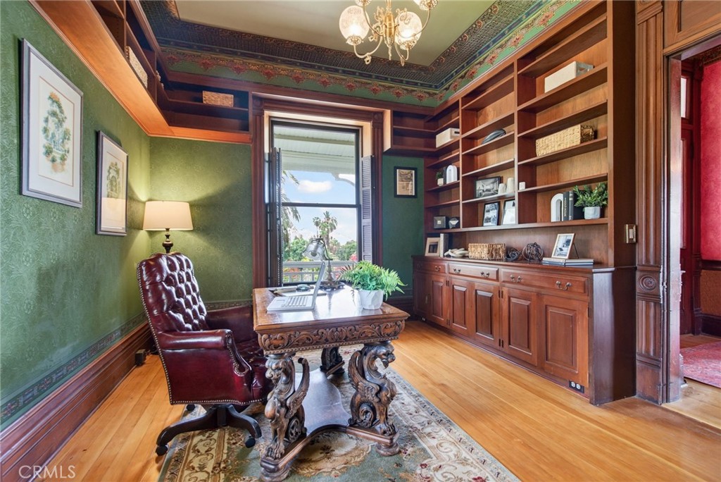main property photo 12
