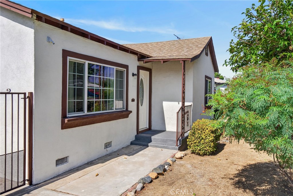main property photo 4