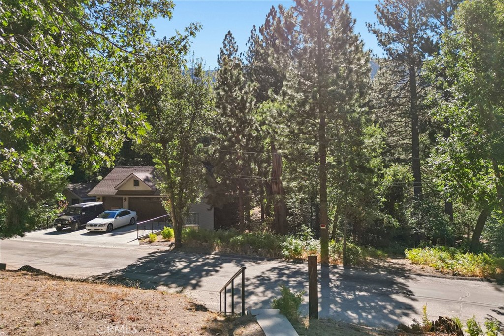 main property photo 27