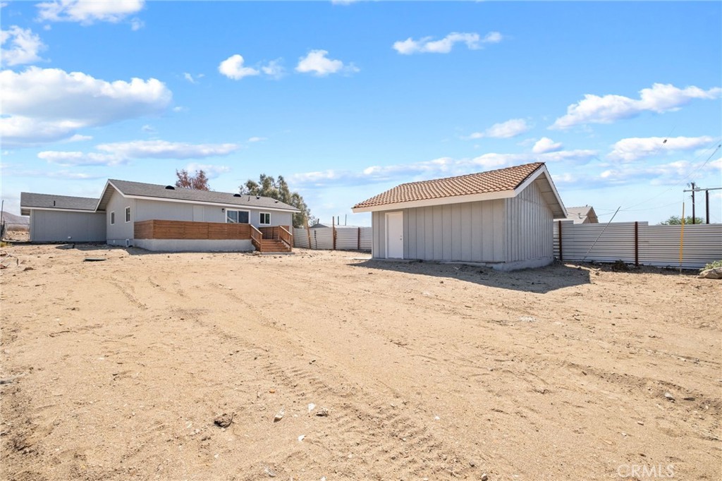 main property photo 31