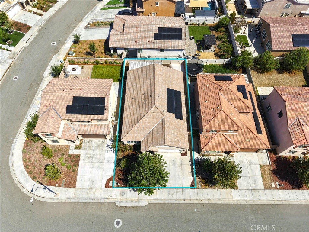 main property photo 33