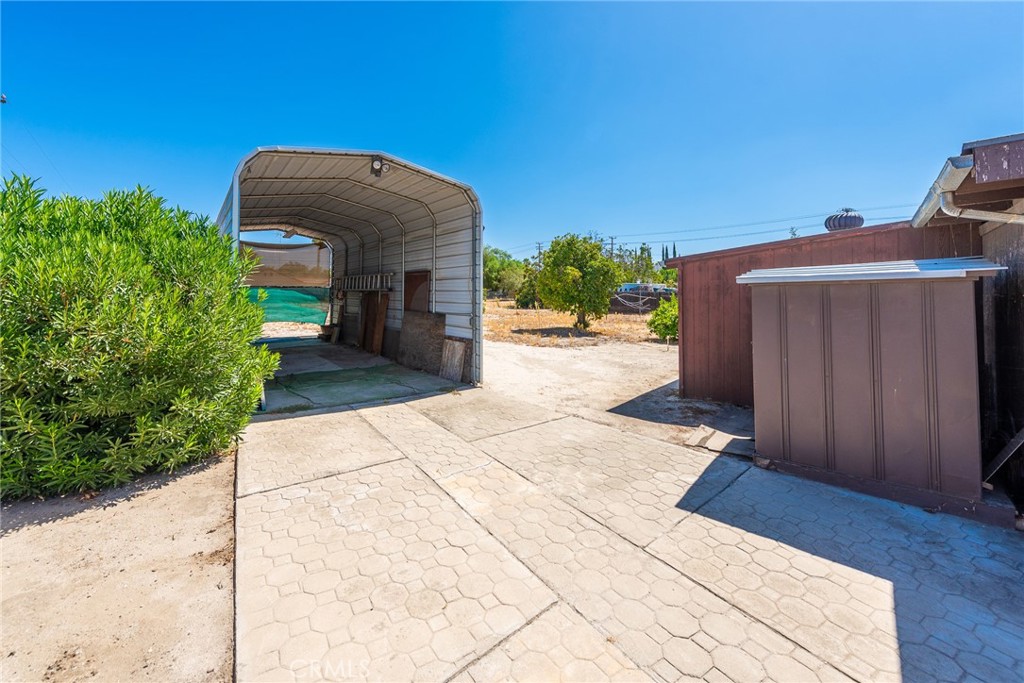 main property photo 8