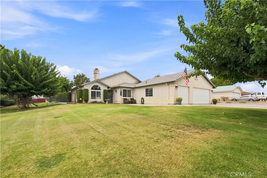 main property photo 28