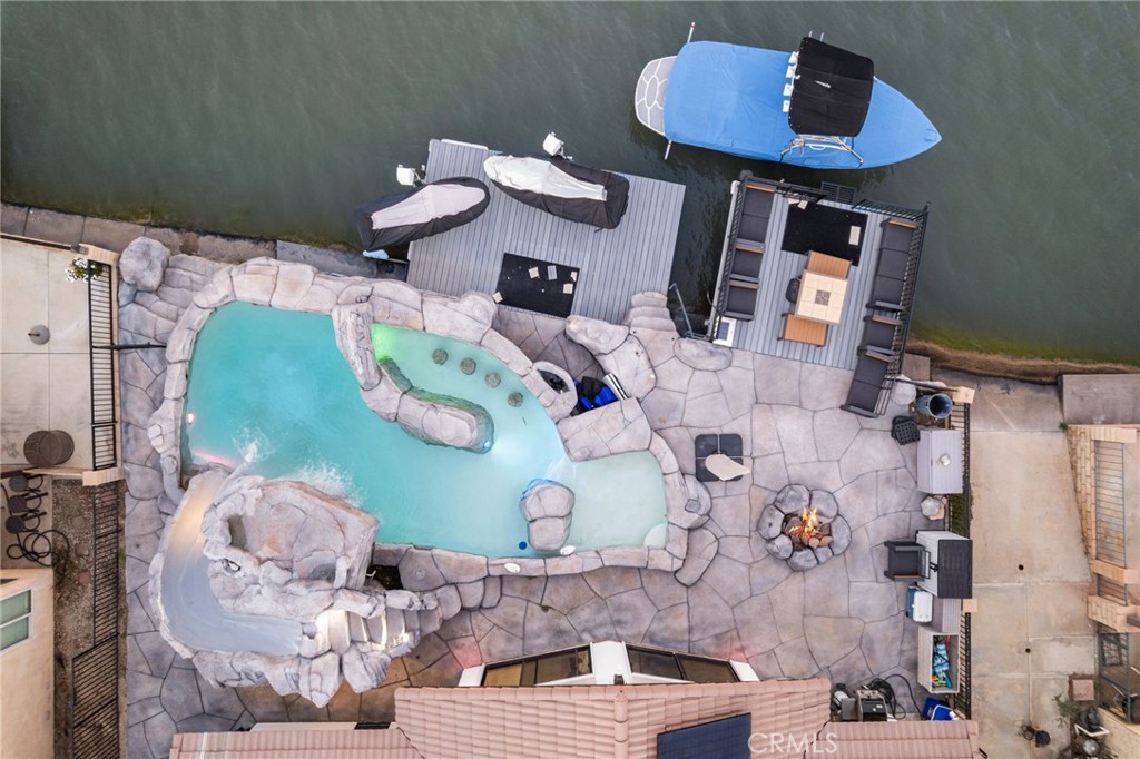 main property photo 45