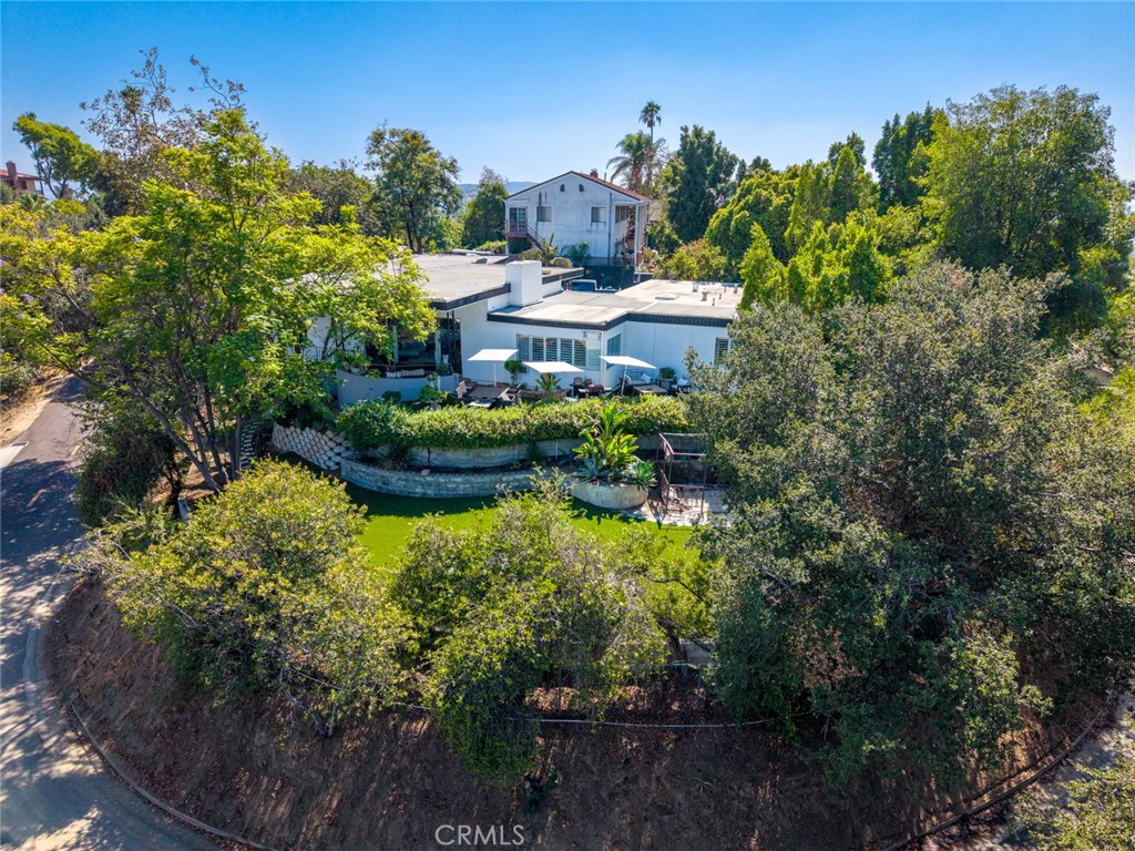 main property photo 50
