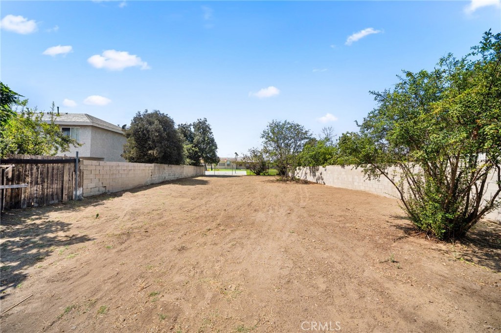 main property photo 27