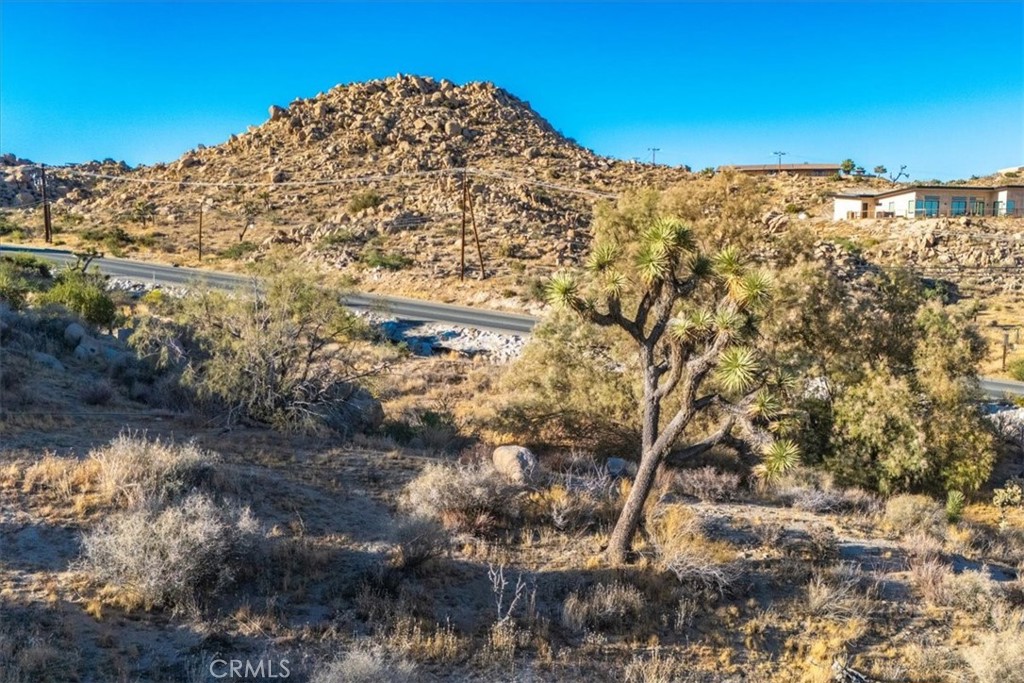 main property photo 12