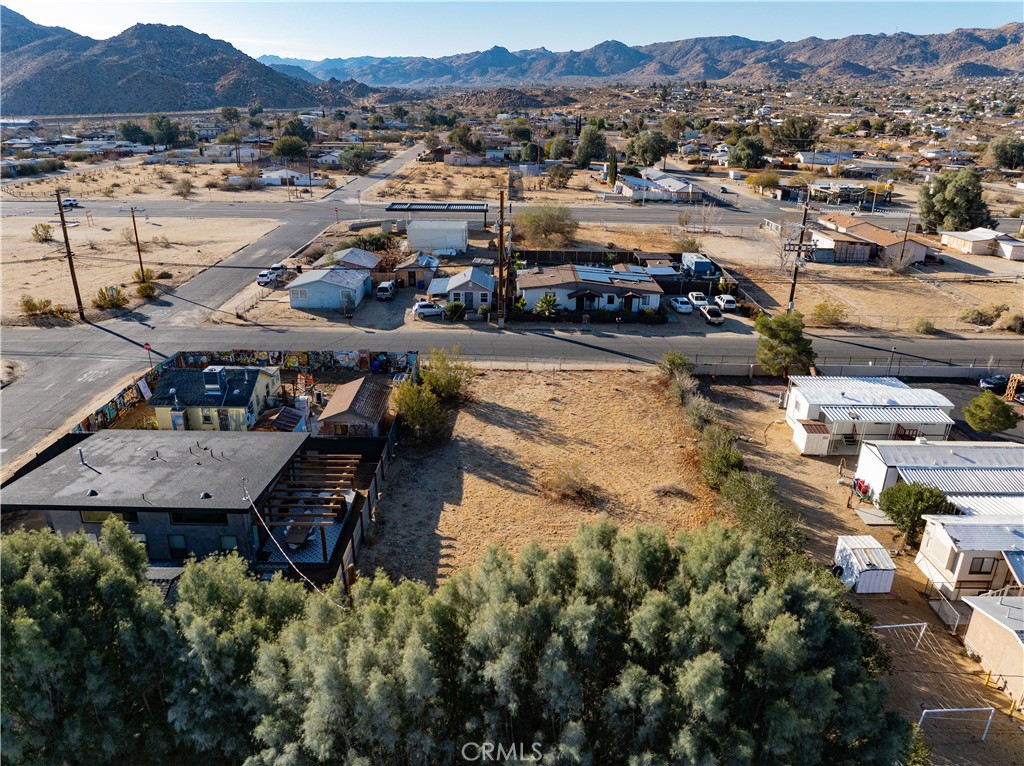 main property photo 11