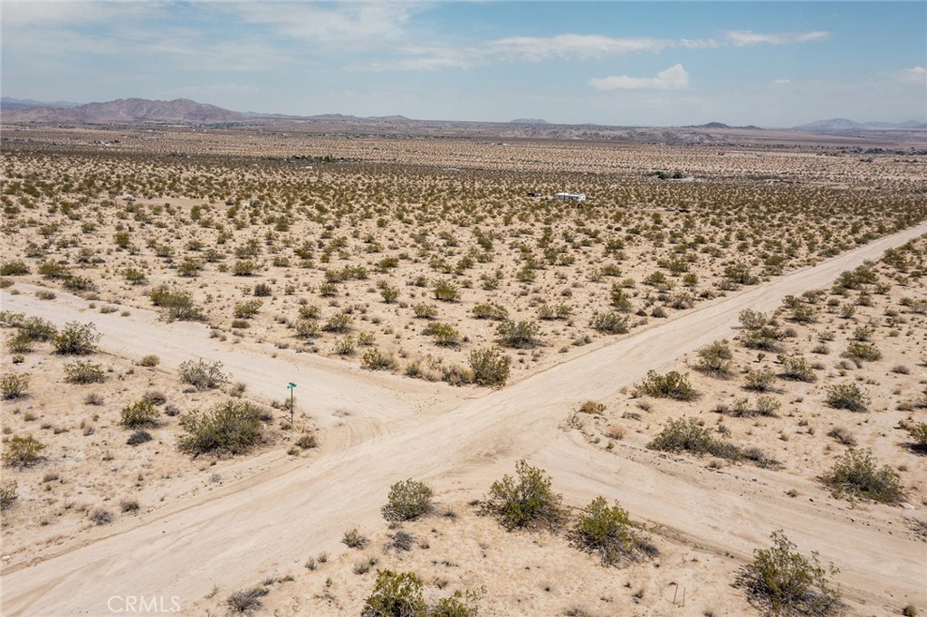 main property photo 10