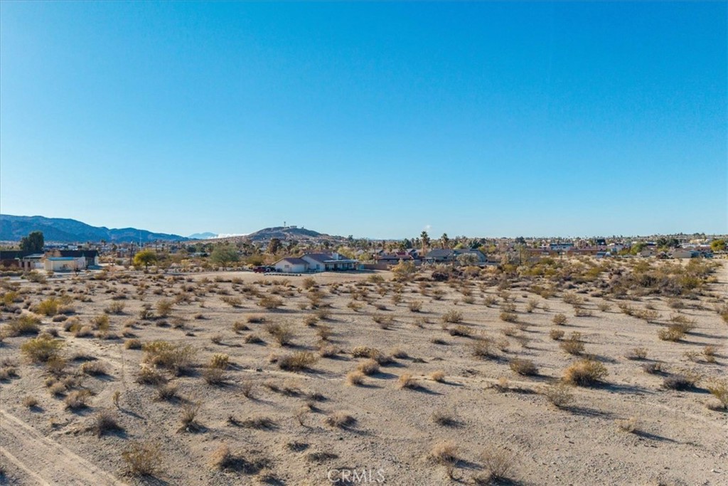 main property photo 9