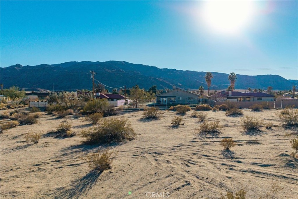 main property photo 8