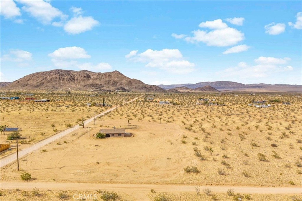 main property photo 23