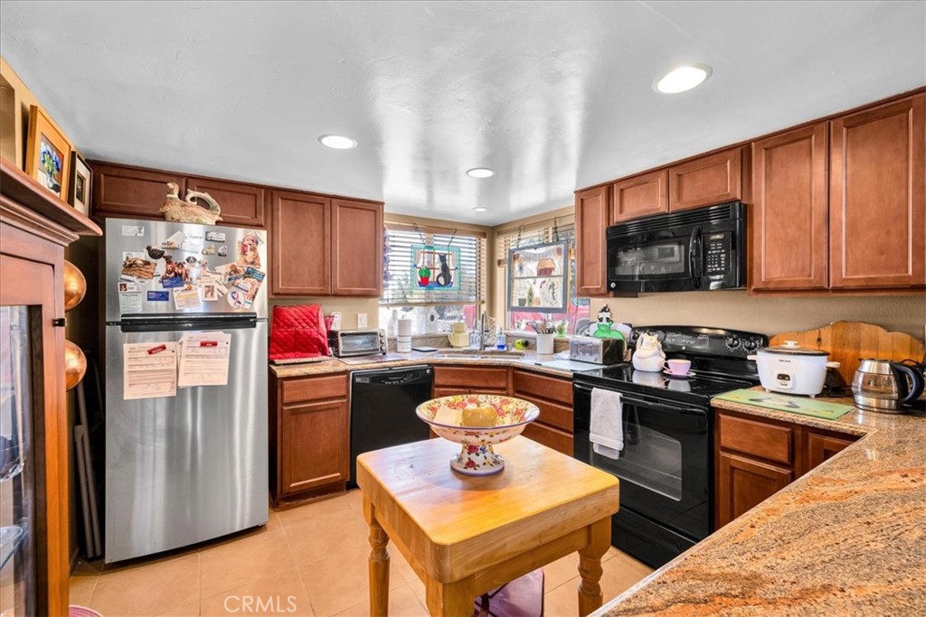 main property photo 8