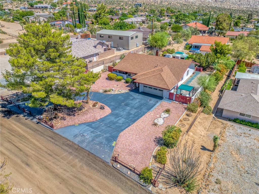 main property photo 40