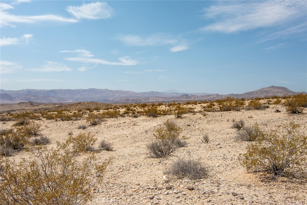main property photo 11