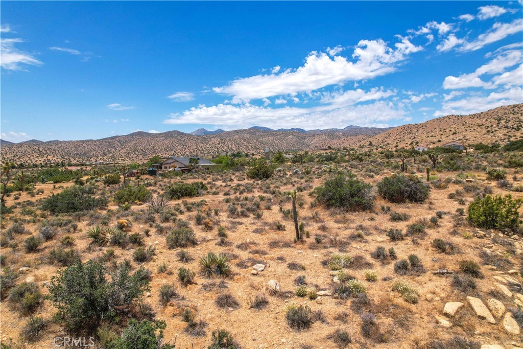 main property photo 16