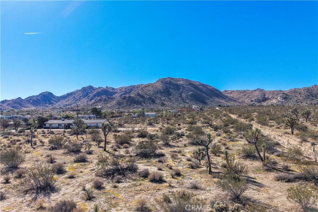 main property photo 9
