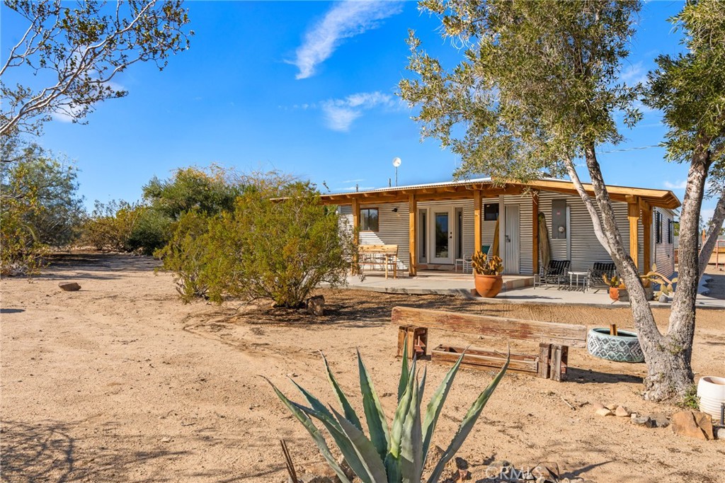main property photo 6