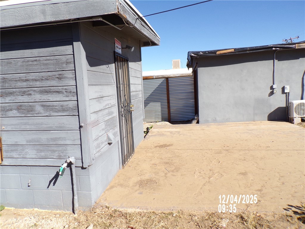 main property photo 14