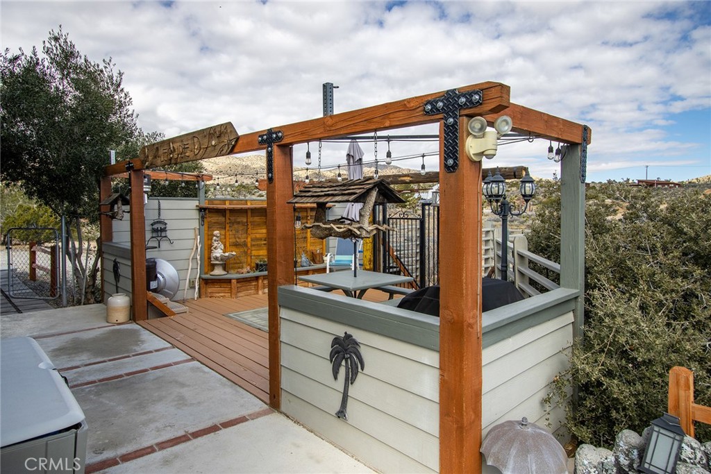 main property photo 29