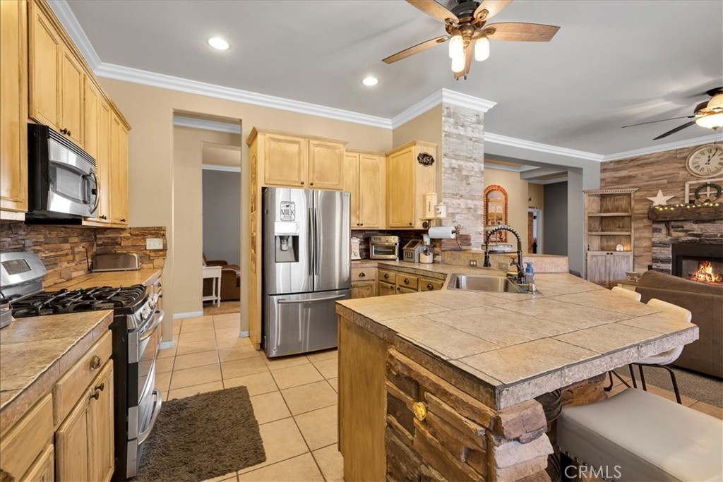 main property photo 9